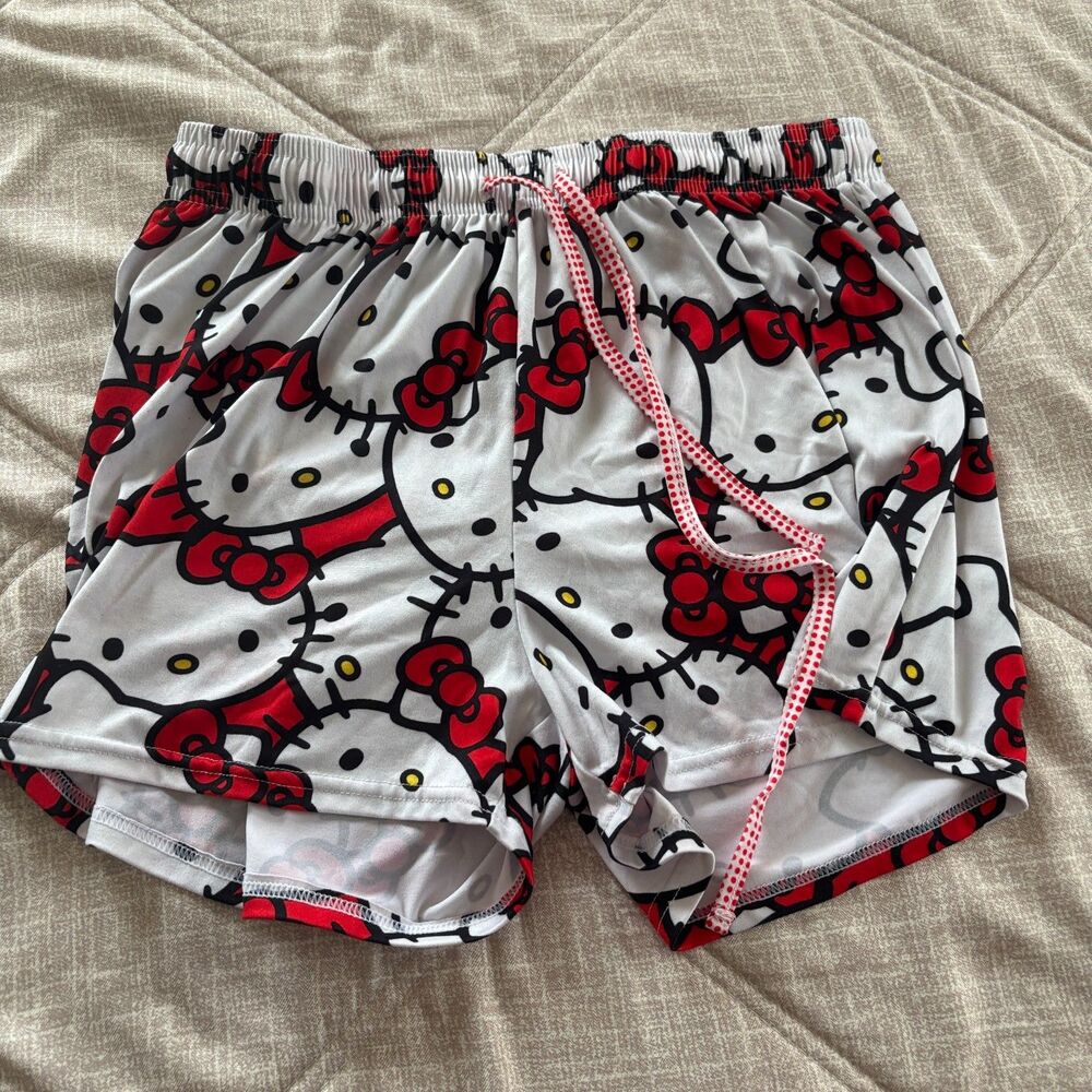 Bioworld Sanrio Hello Kitty Allover Face & Red Bows Sleep Shorts Size S/M